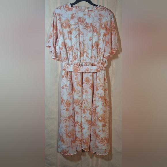 TORRID Peach Floral Midi Dress - Picture 2 of 6